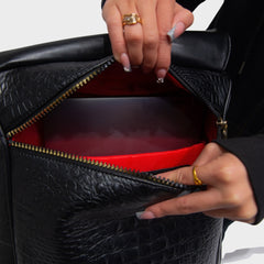 DEDICATED LAPTOP COMPARTMENT