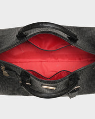 ROOMY MAIN COMPARTMENT